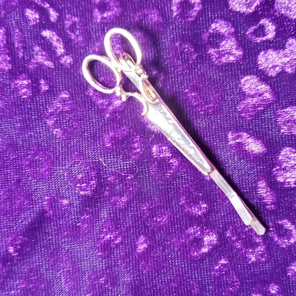 Hair accessory - Picture 2 of 3